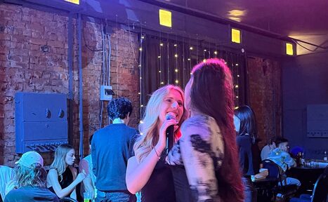 Арендовать Status Loft. Лофт со сценой и караоке. Типичный Питер