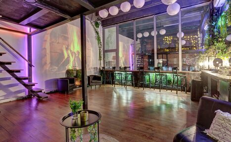 Арендовать Лофт Зеркальный