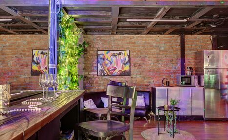 Арендовать Лофт Зеркальный