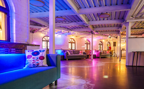 Арендовать Лофт с террасой на территории Измайловского Вернисажа