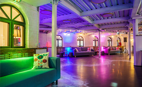 Арендовать Лофт с террасой на территории Измайловского Вернисажа