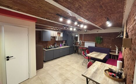 Арендовать Цоколь 14. Комфортный кирпичный лофт