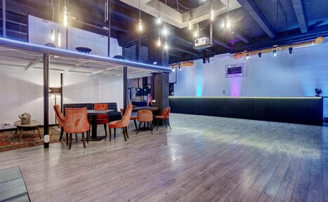Арендовать Loft Prostranstvo Huge