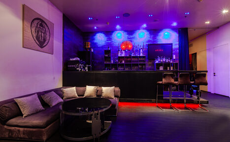 Арендовать SINKLIT³⁸ Просторный пентхаус с террасой