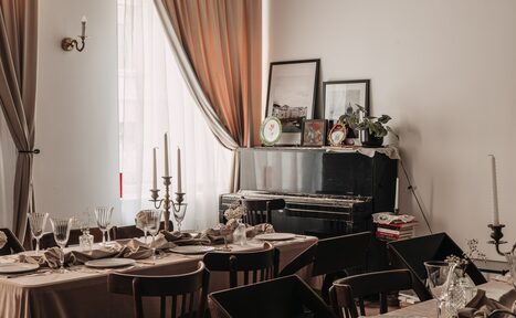 Арендовать Гостиная на Казанской. Уютное пространство с кухней