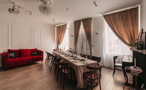 Арендовать Гостиная на Казанской. Уютное пространство с кухней