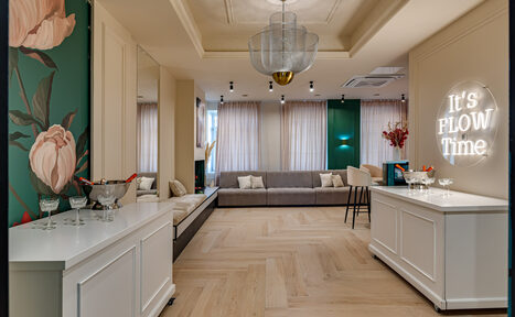 Арендовать Лофт Флоу - цветочный зал в классическом стиле