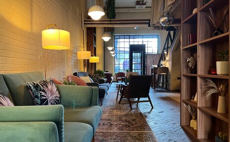 Арендовать Лофт Аудиенция