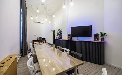 Арендовать Лофт Сканди. Зал в скандинавском стиле