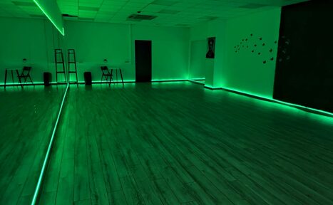 Арендовать Зал №7 “Куба” - Стильный танцевальный зал 80 кв.м.