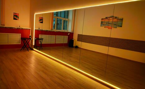 Арендовать VivaDance. Уютный танцевальный зал на 5 человек