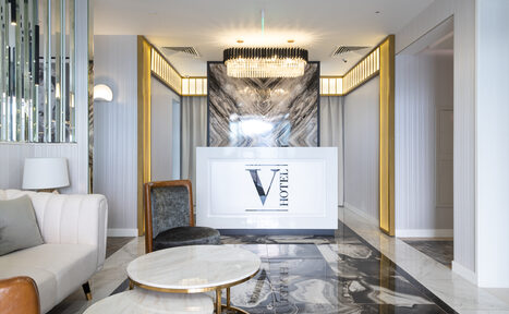 Арендовать V Hotel Tverskaya. Переговорная на 15 человек