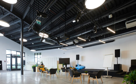 Арендовать Коворкинг SHARE. Просторный коворкинг для мероприятий 