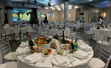 Арендовать Эдели. Просторный зал для мероприятий