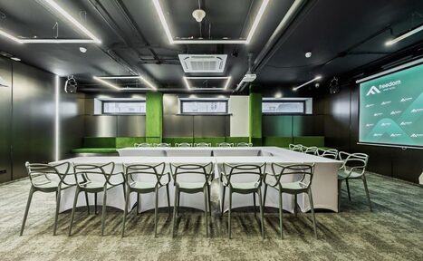 Арендовать FREEDOM. Современный конференц-зал