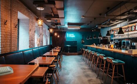 Арендовать OpenPeople(Открытые люди). Стильный гастробар 