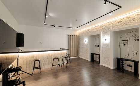 Арендовать Blank (Бланк). Светлый лофт с верандой