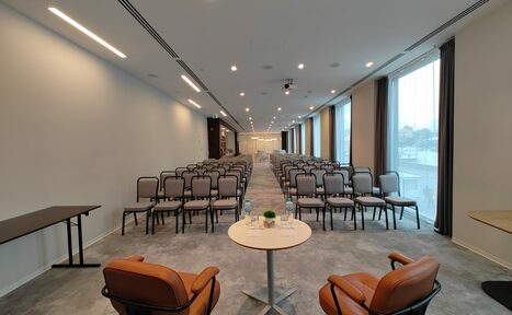 Арендовать Pana White(Пана Белый). Зал при отеле