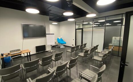 Арендовать МК Плюс. Функциональный конференц-зал