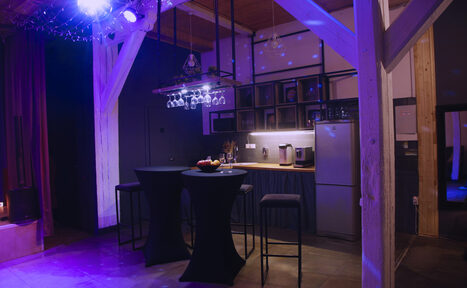 Арендовать Сатурн Лофт