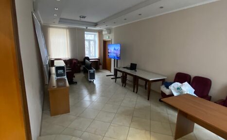 Арендовать Конференц-зал в Институте Экономической Политики