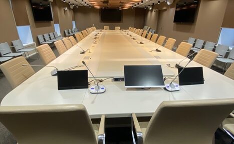 Арендовать Премиальный зал заседаний в Институте Экономической Политики