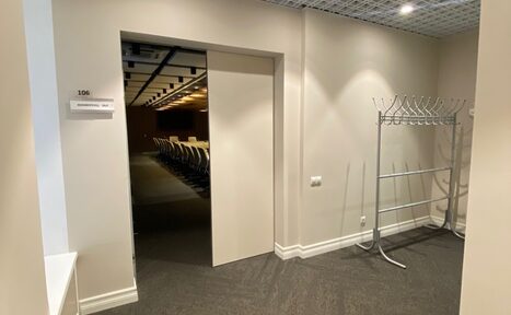 Арендовать Премиальный зал заседаний в Институте Экономической Политики