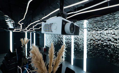 Арендовать Лига Миров: Фалкон