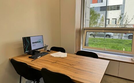 Арендовать Современный светлый офис с мебелью