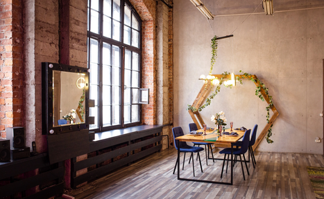 Арендовать Fabrika (Фабрика). Лофт с винтажными окнами 