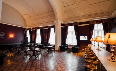 Арендовать Концертный зал со сценой, звуком и светом