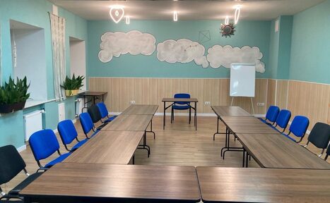 Арендовать Большой зал №4 площадью 55 м.кв. с растениями 