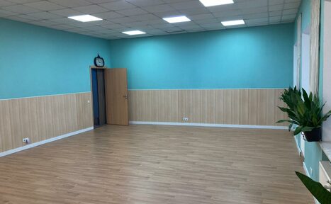 Арендовать Большой зал №4 площадью 55 м.кв. с растениями 