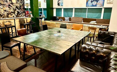 Арендовать Лофт для вечеринок с коктейльным баром 