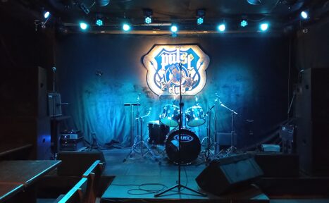 Арендовать Pulse Club(Клуб Пульс). Концертная площадка с оборудованием