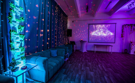 Арендовать Only You. Белый лофт с верандой