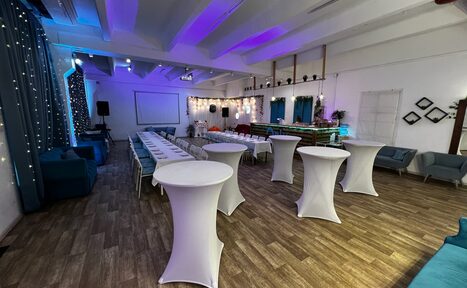 Арендовать Only You. Белый лофт с верандой