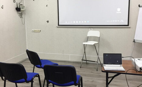 Арендовать Зал №9 площадью 35 м.кв.с современной отделкой