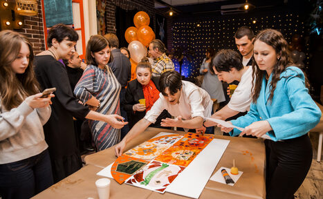 Арендовать Лофт Комод. Уютный лофт со сценой, караоке и барбекю