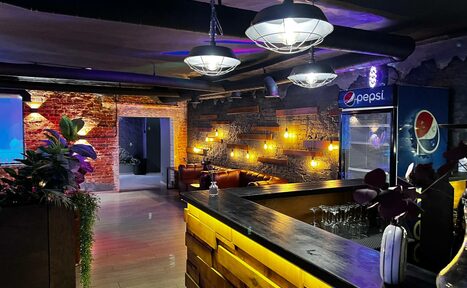 Арендовать Bauman Space (Бауман Спейс). Лофт Blackberry (Блэкберри)