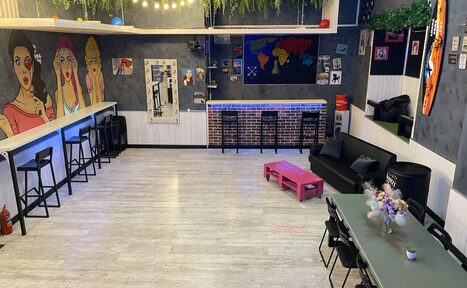 Арендовать Уютный лофт в строгих тонах