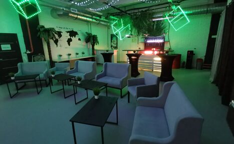 Арендовать Центр Событий. Яркий лофт для праздника 