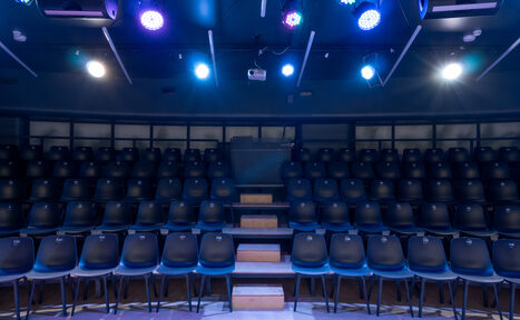 Арендовать Неоновое арт-пространство