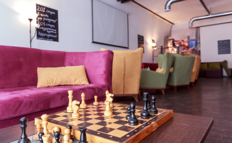 Арендовать Лофт с уютными креслами