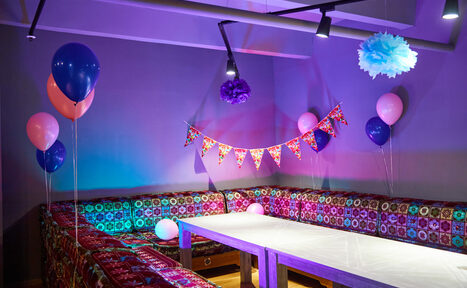 Арендовать Пространство антикафе с большим экраном