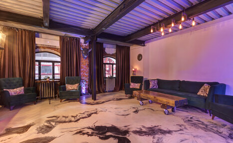 Арендовать Agnostic Loft. Лофт с верандой 