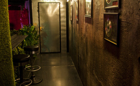 Арендовать Двухэтажный лофт со студией звукозаписи