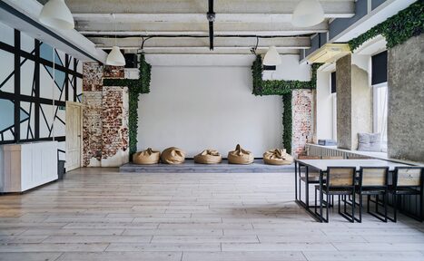 Арендовать Компас. Белый лофт