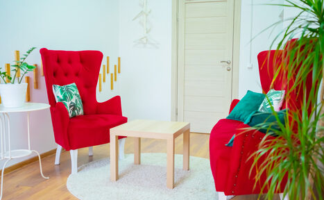 Арендовать Белый кабинет для консультаций