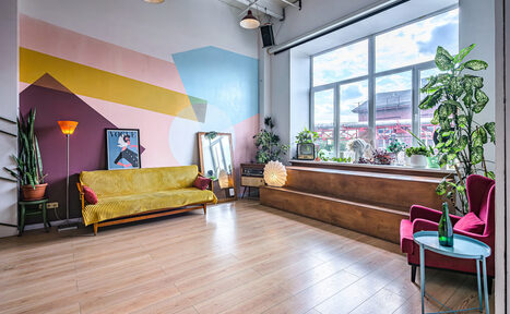 Арендовать Светлый и тёплый лофт